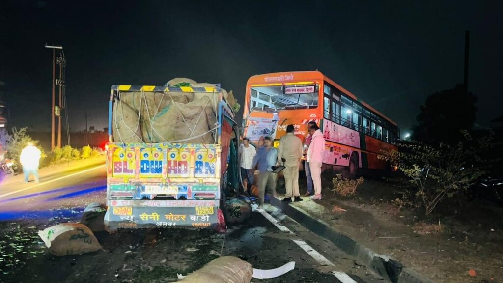 Uttar Pradesh: 12 dead as truck collides with bus in Shahjahanpur oxszwnphdqj8aftzsbz64q9ydpkl2ig afjoyhy8 0ewcnzbv5co6uflpbx7skgwb7ji2vesxeprlrr4vhpy0pbmbv2fd9aljrdcwbm dzrwzcjschckii6 pbg7tthnrf59rixfi04myvu48hvdculqmhwbwxbuotsyizlh5fe